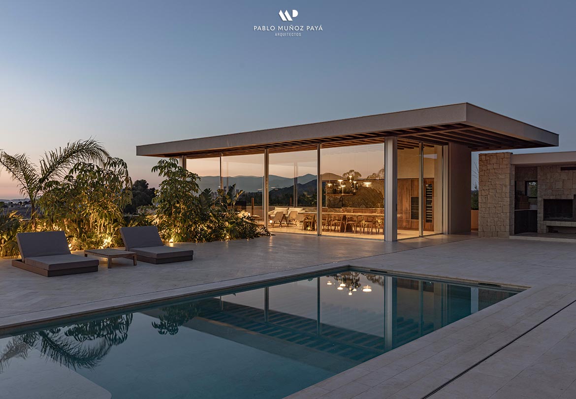 Pabellón exterior como ampliación de vivienda en la Pedrera - Pablo Muñoz Payá Arquitectos