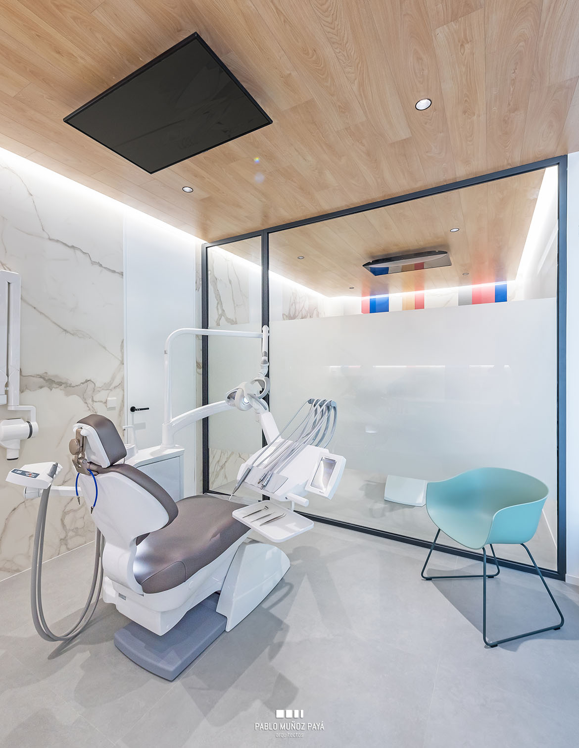 Reforma integral clínica dental Comisura Elda - Pablo Muñoz Payá Arquitectos 12