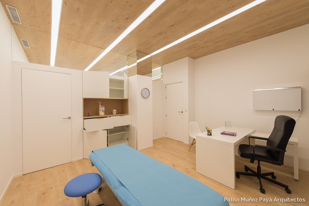 Reforma integral y diseño interior clínica de fisioterapia Aitor Mira - Pablo Muñoz Payá Arquitectos 20