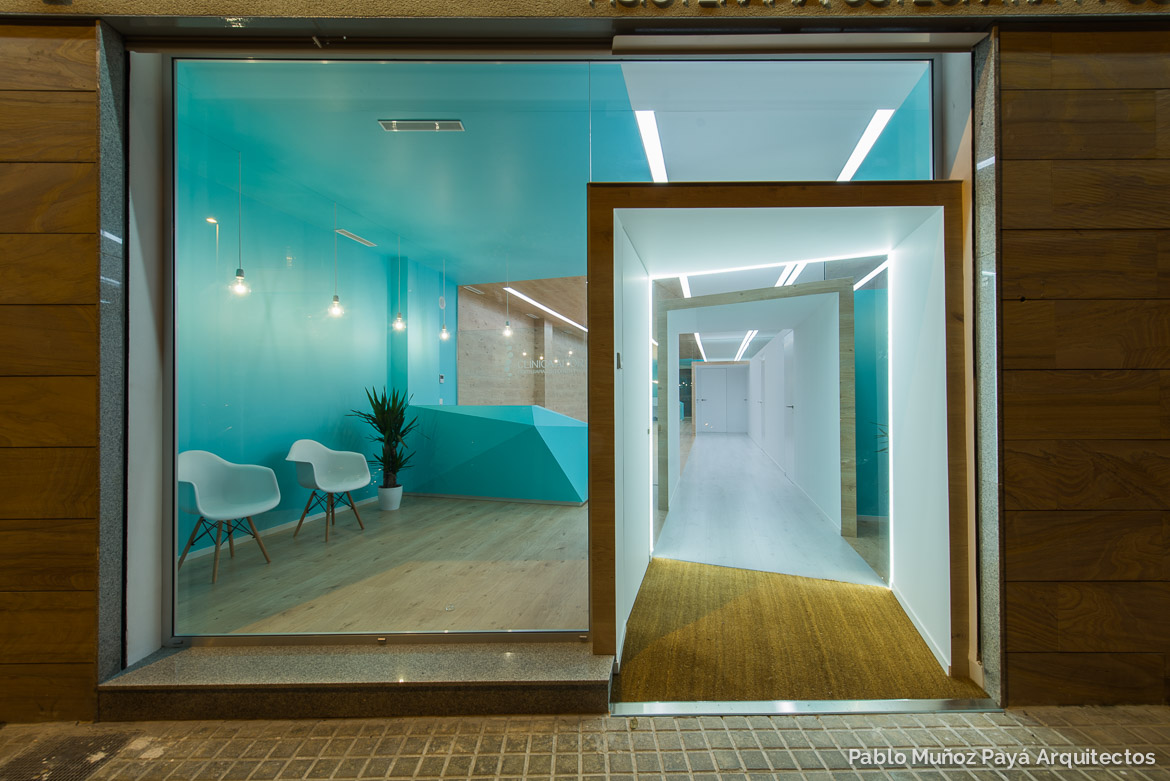 Reforma integral y diseño interior clínica de fisioterapia Aitor Mira - Pablo Muñoz Payá Arquitectos 26
