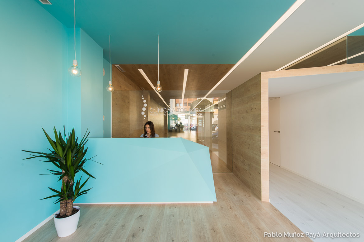 Reforma integral y diseño interior clínica de fisioterapia Aitor Mira - Pablo Muñoz Payá Arquitectos 4