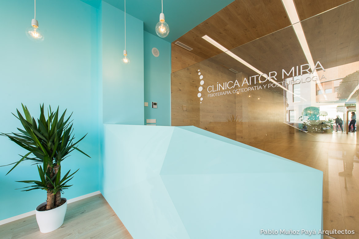 Reforma integral y diseño interior clínica de fisioterapia Aitor Mira - Pablo Muñoz Payá Arquitectos 7