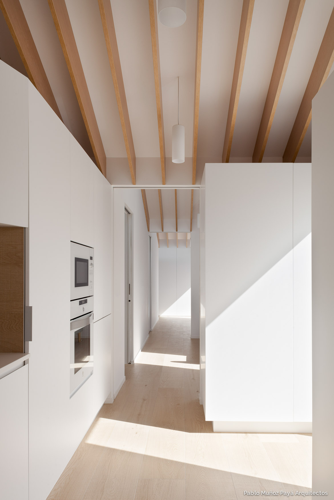 Reforma integral de vivienda en Petrer para Eduardo, Laura y Enzo - Pablo Muñoz Payá Arquitectos 11