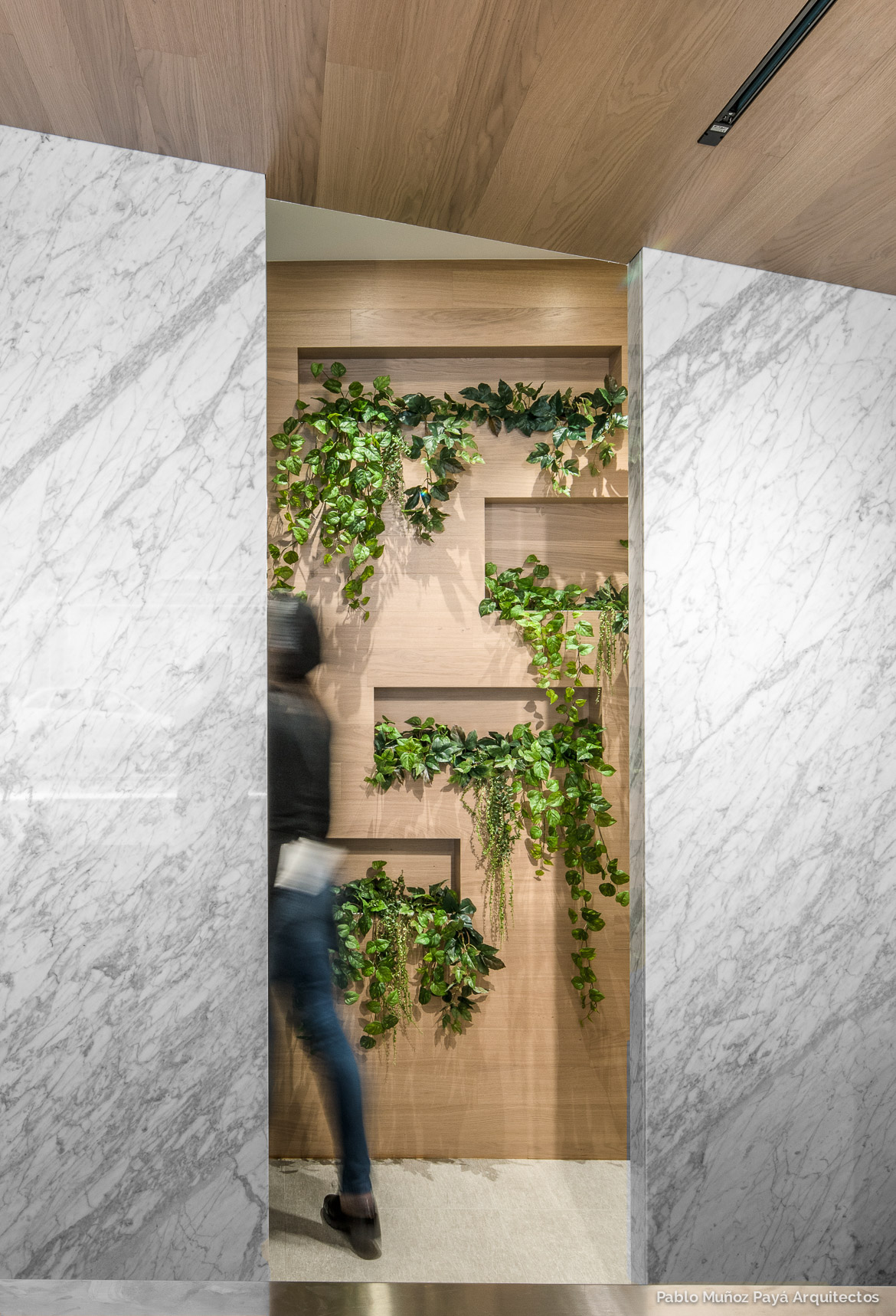 Reforma integral de local comercial de comida preparada Kekomo en Elda - Pablo Muñoz Payá Arquitectos 15