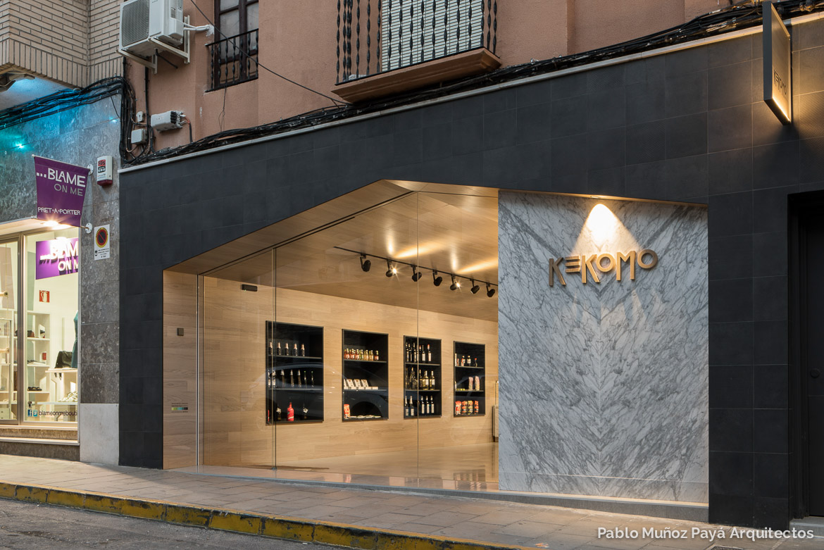 Reforma integral de local comercial de comida preparada Kekomo en Elda - Pablo Muñoz Payá Arquitectos 22