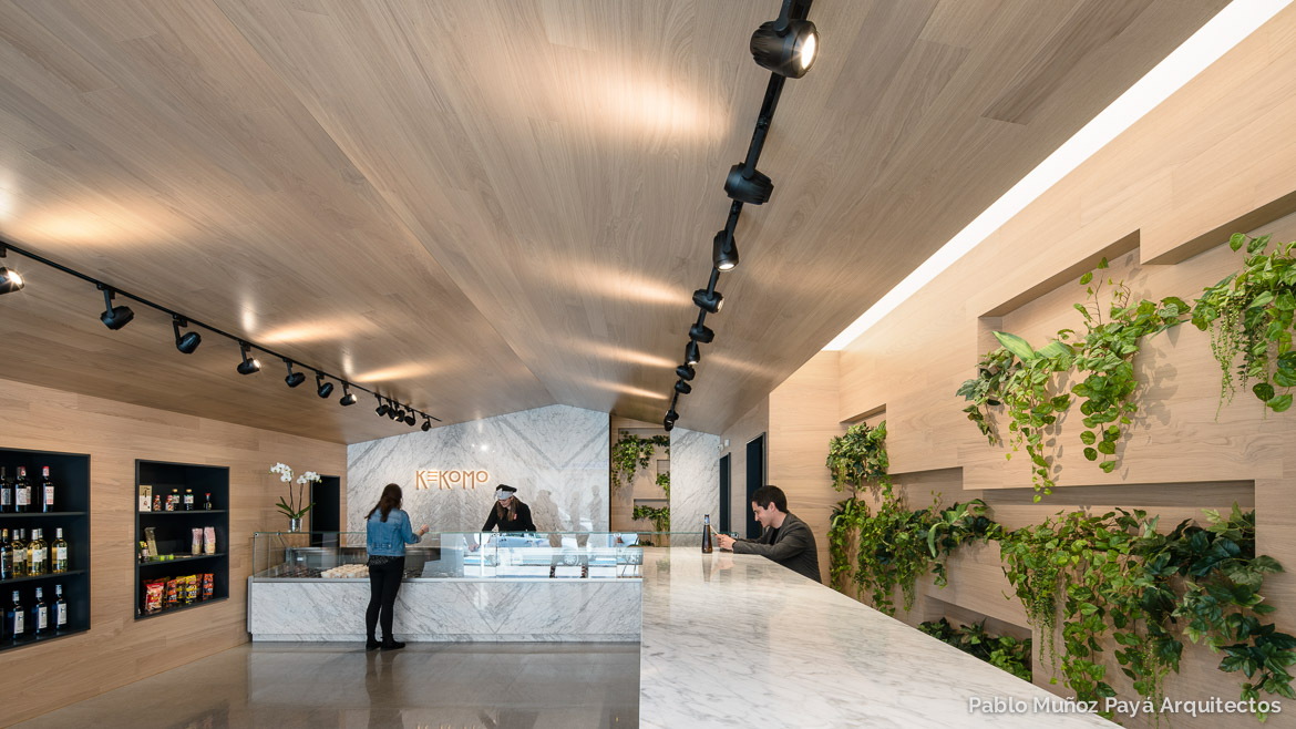 Reforma integral de local comercial de comida preparada Kekomo en Elda - Pablo Muñoz Payá Arquitectos 3