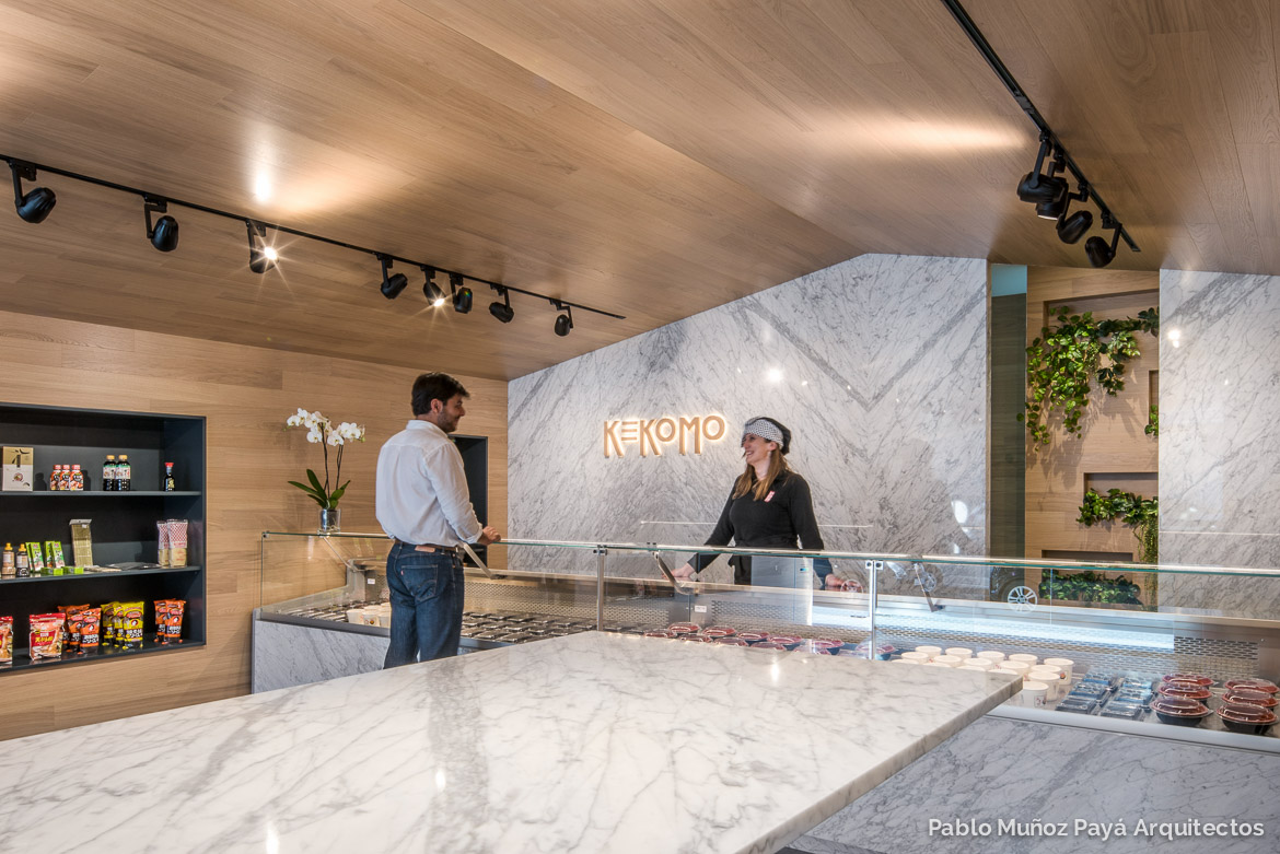 Reforma integral de local comercial de comida preparada Kekomo en Elda - Pablo Muñoz Payá Arquitectos 8