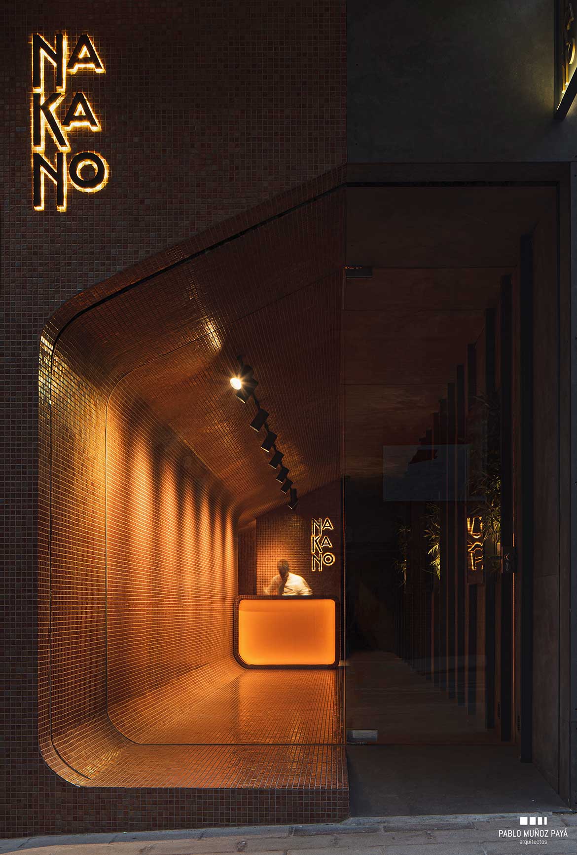 Reforma integral de local comercial de comida para llevar Nakano en Alicante - Pablo Muñoz Payá Arquitectos 3