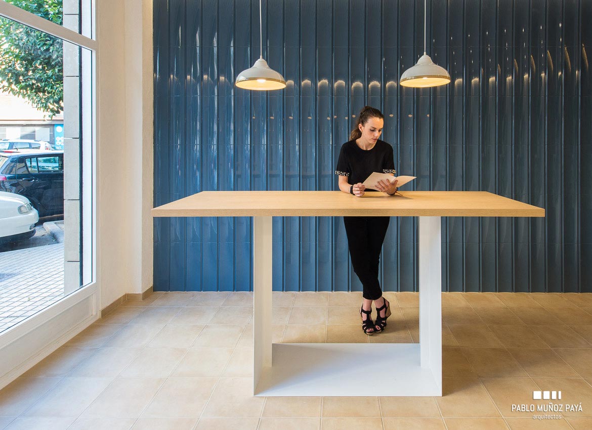 Reforma de local comercial de comida para llevar Trenta Tres Arroces en Petrer - Pablo Muñoz Payá Arquitectos 5