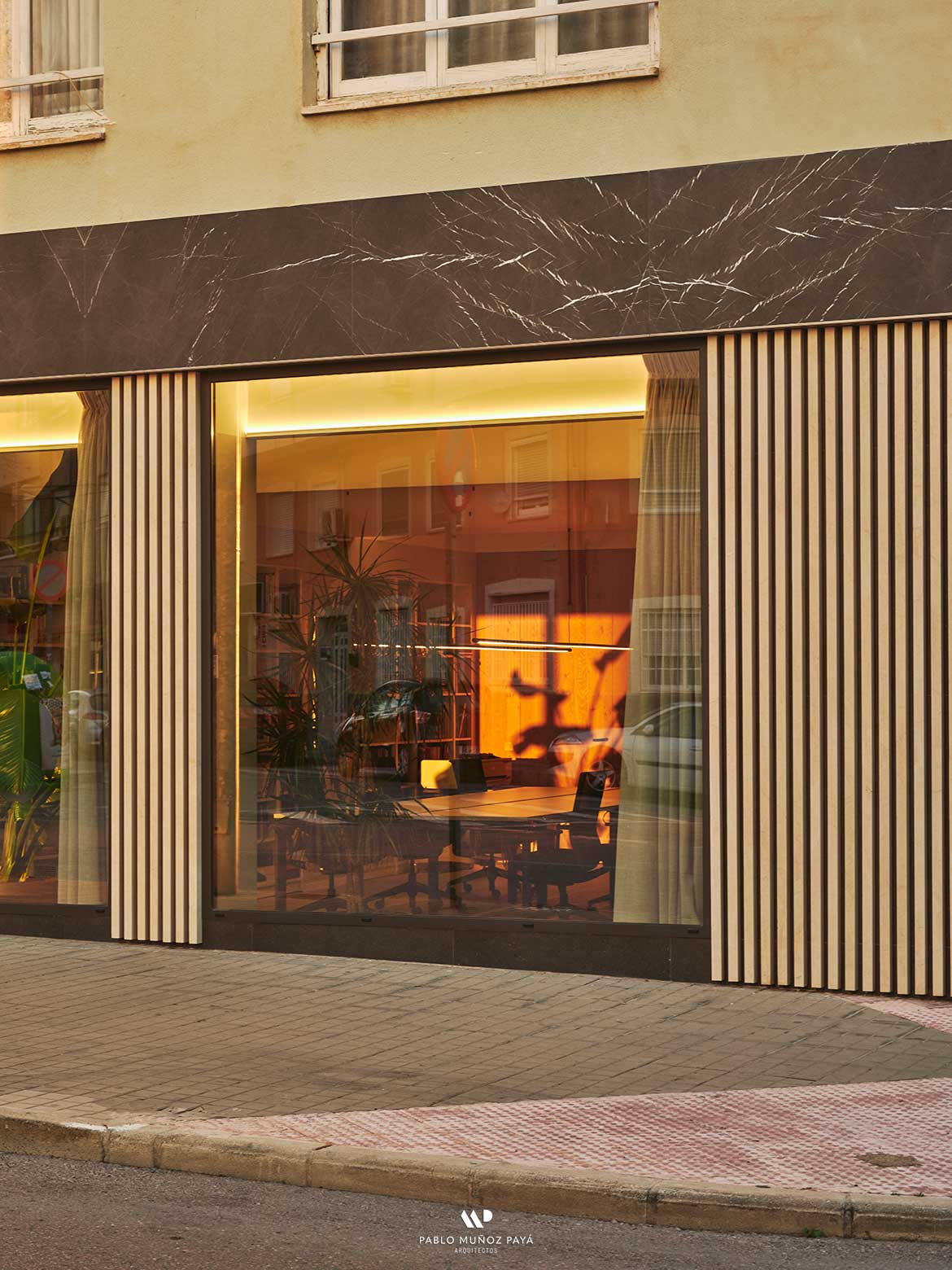 Reforma integral y diseño interior de las oficinas de Pablo Muñoz Payá Arquitectos 3