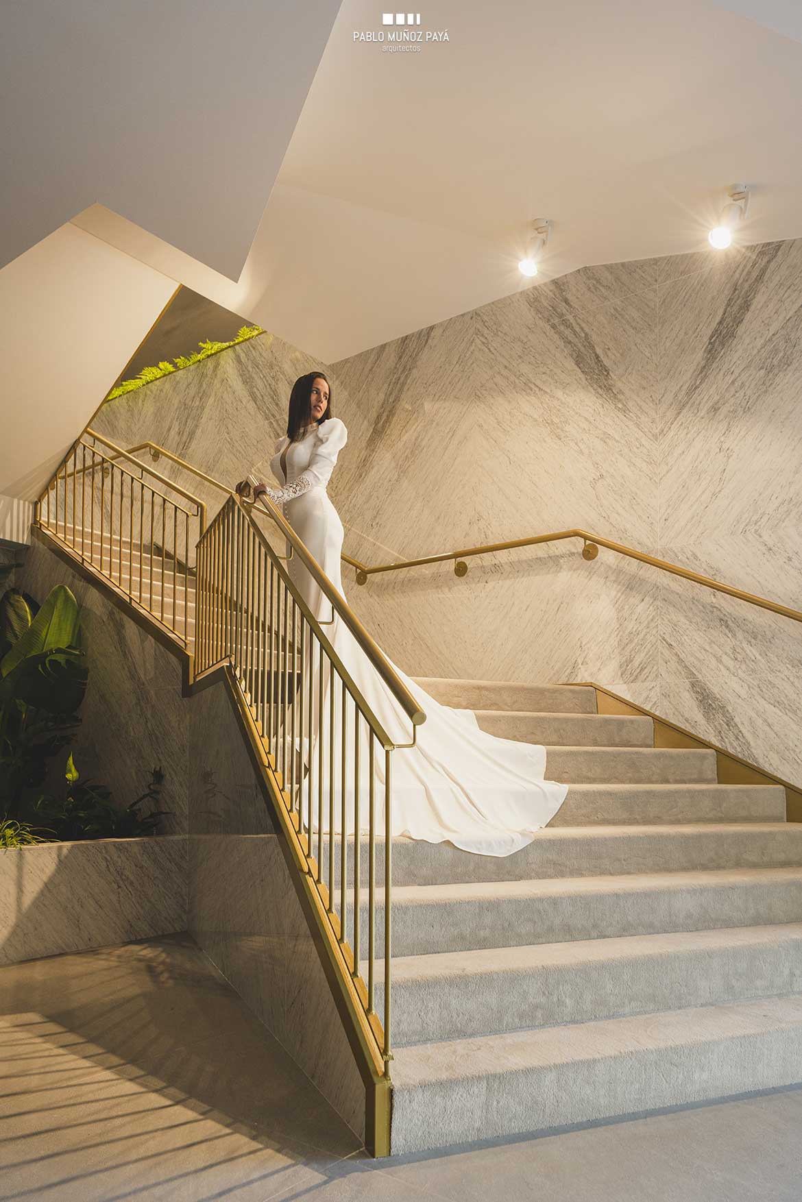 Reforma integral de tienda y espacio comercial Sedka Novias Madrid - Pablo Muñoz Payá Arquitectos 16