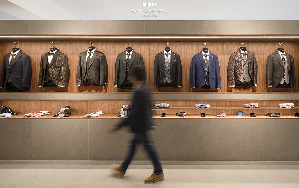 Reforma integral de tienda y espacio comercial Sedka Novias Madrid - Pablo Muñoz Payá Arquitectos 24