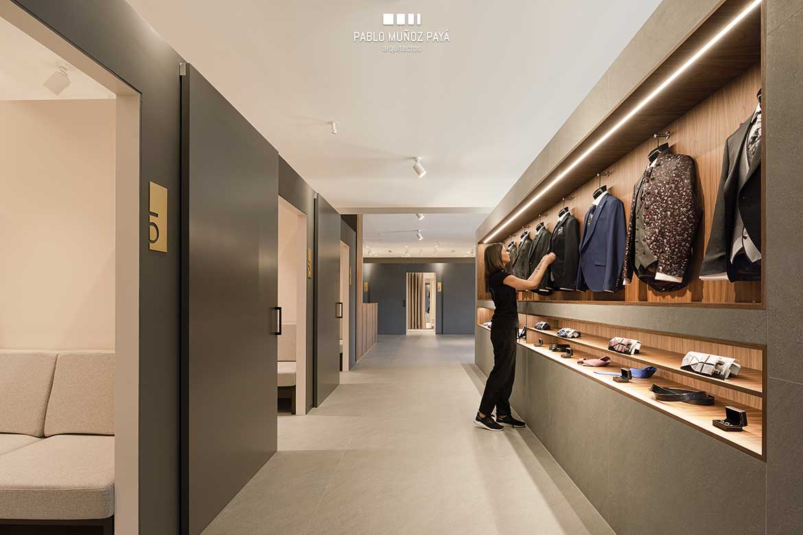 Reforma integral de tienda y espacio comercial Sedka Novias Madrid - Pablo Muñoz Payá Arquitectos 25
