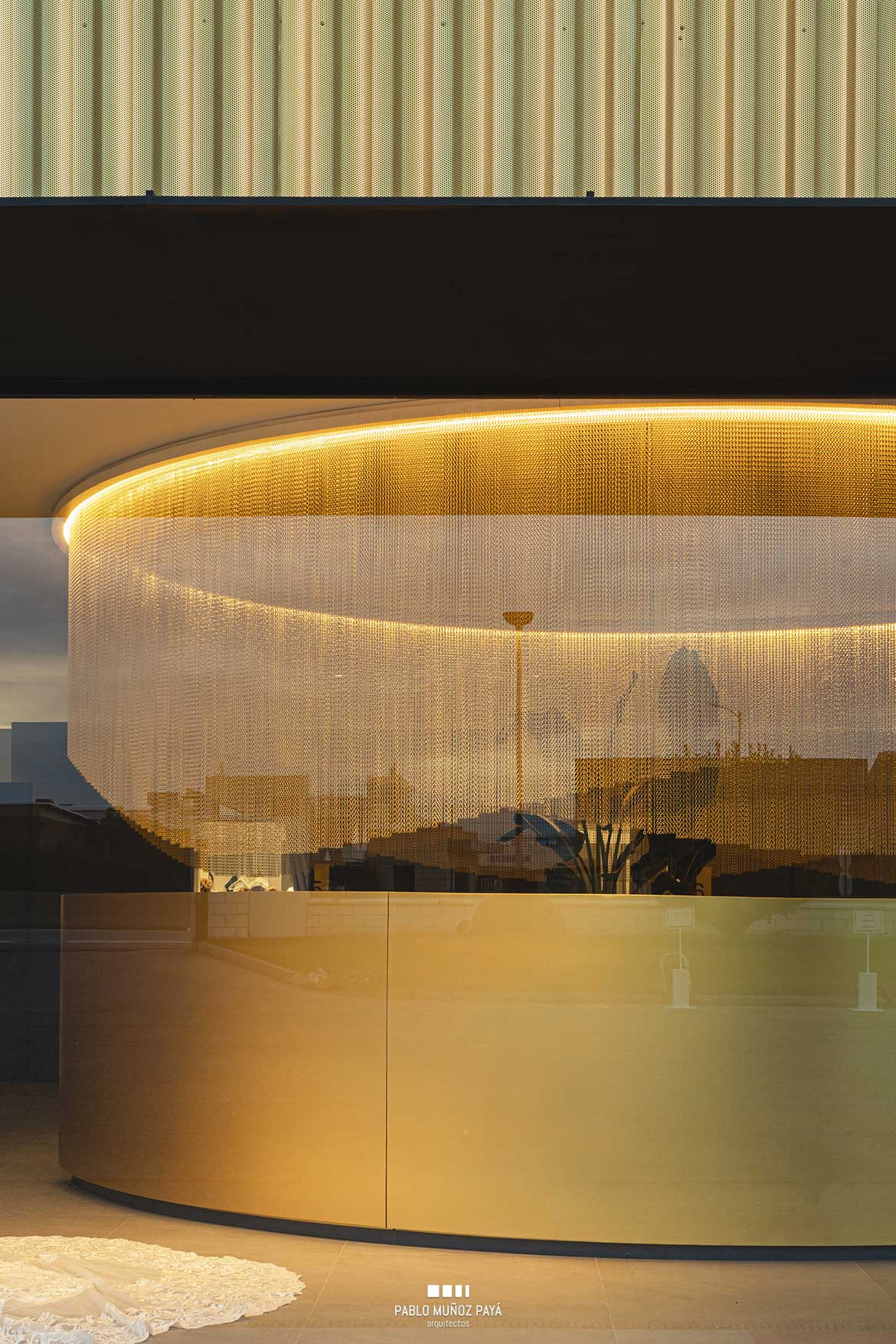 Reforma integral de tienda y espacio comercial Sedka Novias Madrid - Pablo Muñoz Payá Arquitectos 3