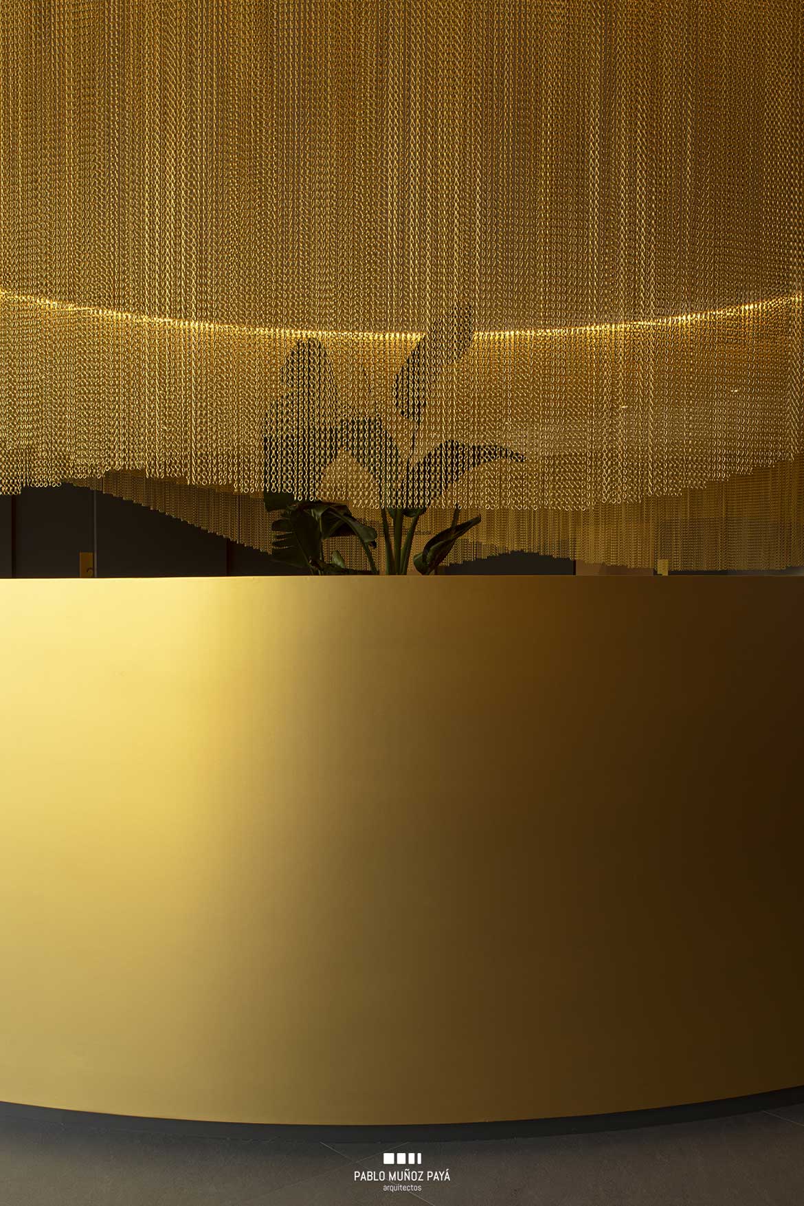 Reforma integral de tienda y espacio comercial Sedka Novias Madrid - Pablo Muñoz Payá Arquitectos 5