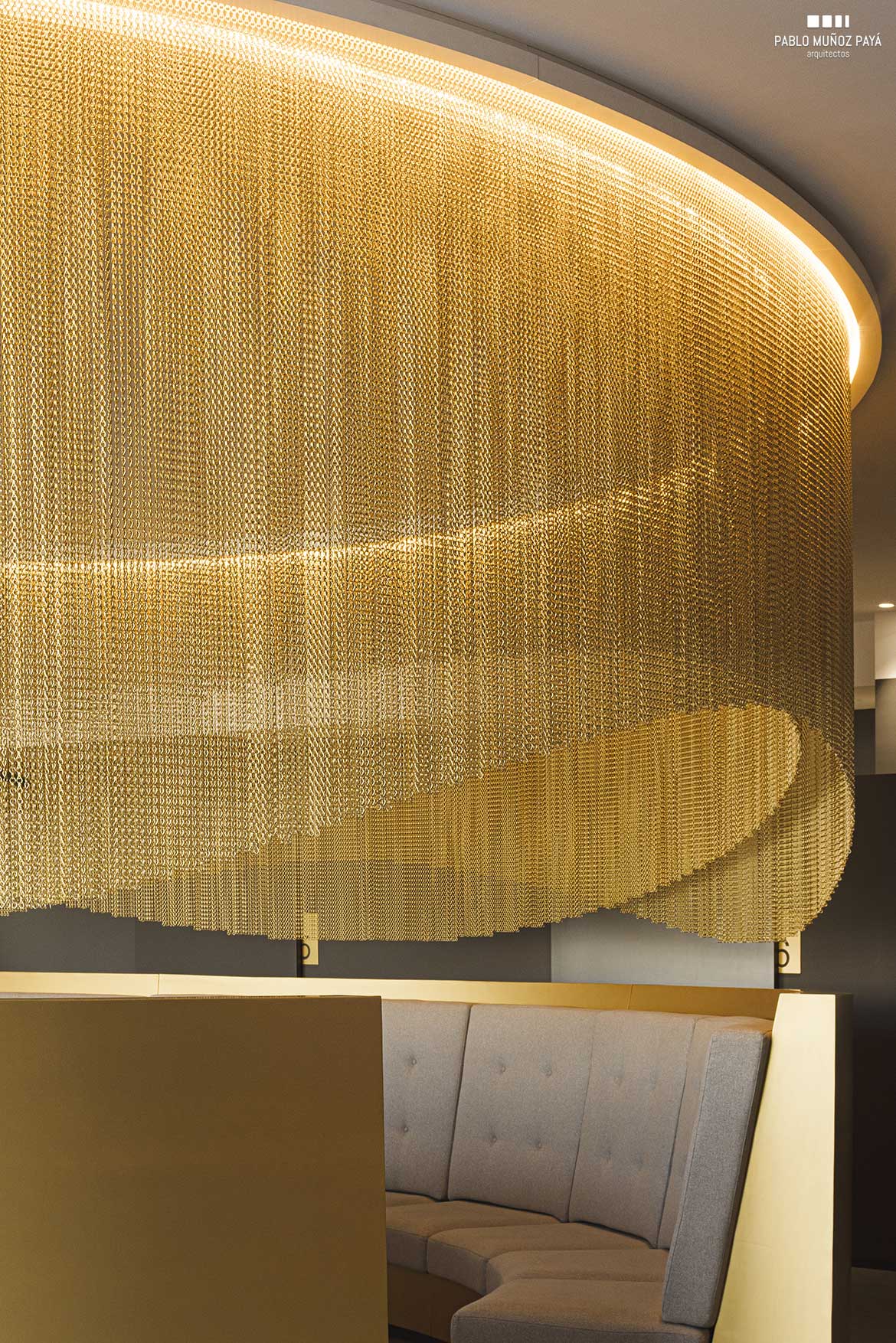 Reforma integral de tienda y espacio comercial Sedka Novias Madrid - Pablo Muñoz Payá Arquitectos 6