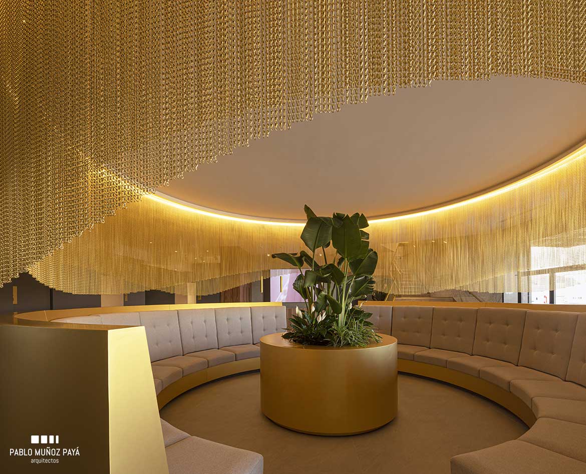 Reforma integral de tienda y espacio comercial Sedka Novias Madrid - Pablo Muñoz Payá Arquitectos 7