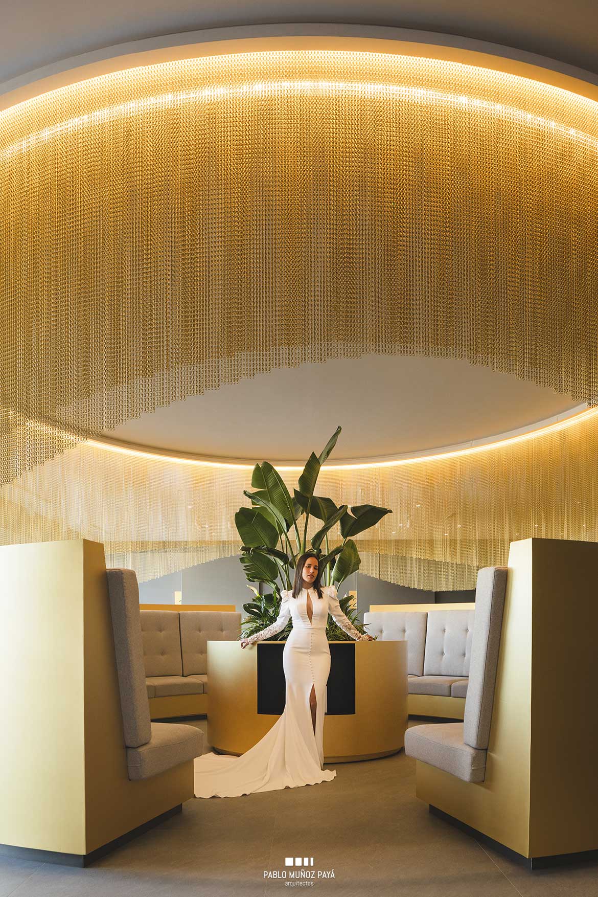 Reforma integral de tienda y espacio comercial Sedka Novias Madrid - Pablo Muñoz Payá Arquitectos 9
